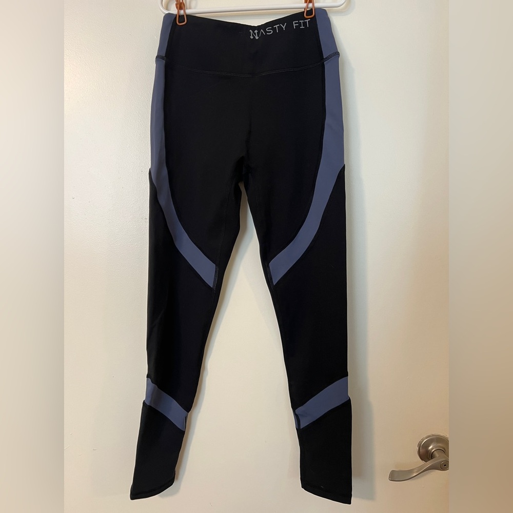 Nasty Fit Orca Leggings